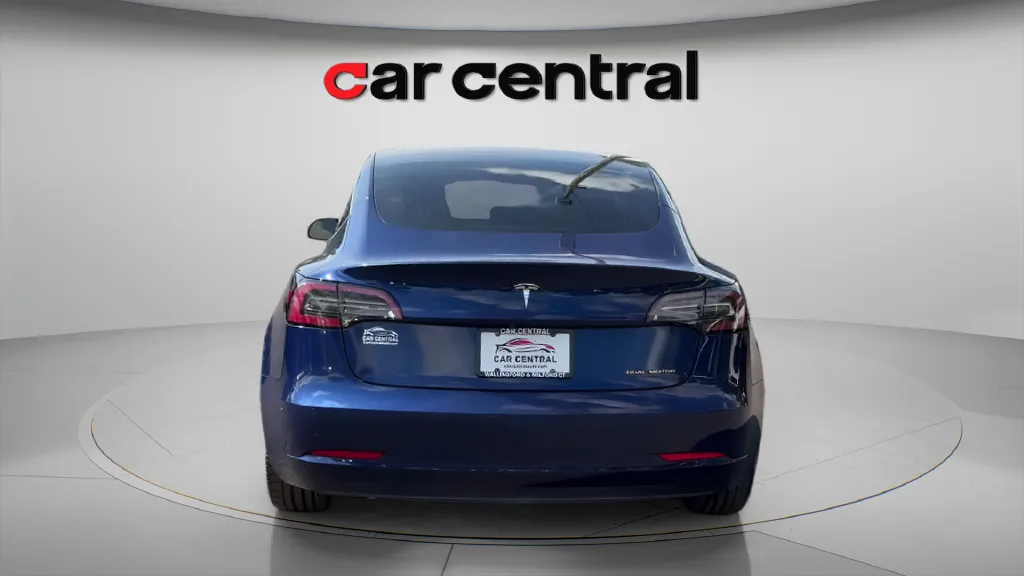 More photos of 2018 Tesla Model 3 Performance at Car Central Milford, CT