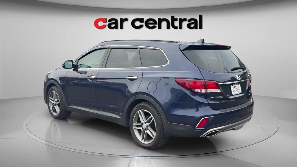 Another view of 2018 Hyundai Santa Fe SE Ultimate for sale in Milford, CT at Car Central Milford