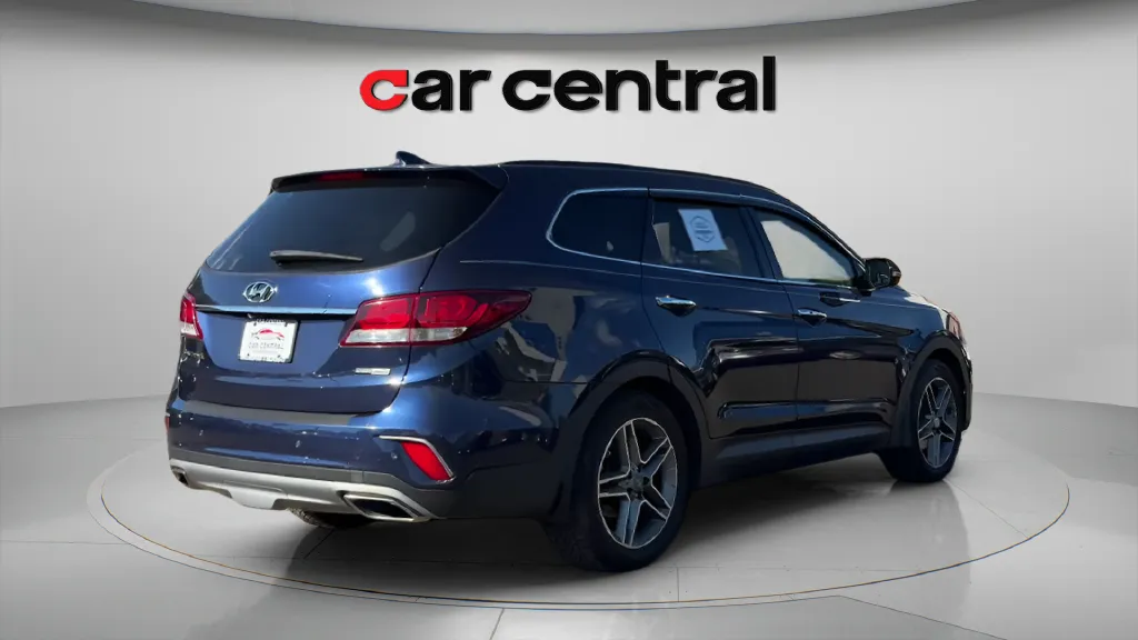 More photos of 2018 Hyundai Santa Fe SE Ultimate at Car Central Milford, CT