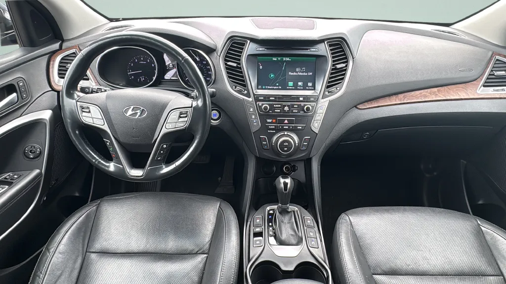 Another view of 2018 Hyundai Santa Fe SE Ultimate for sale in Milford, CT at Car Central Milford