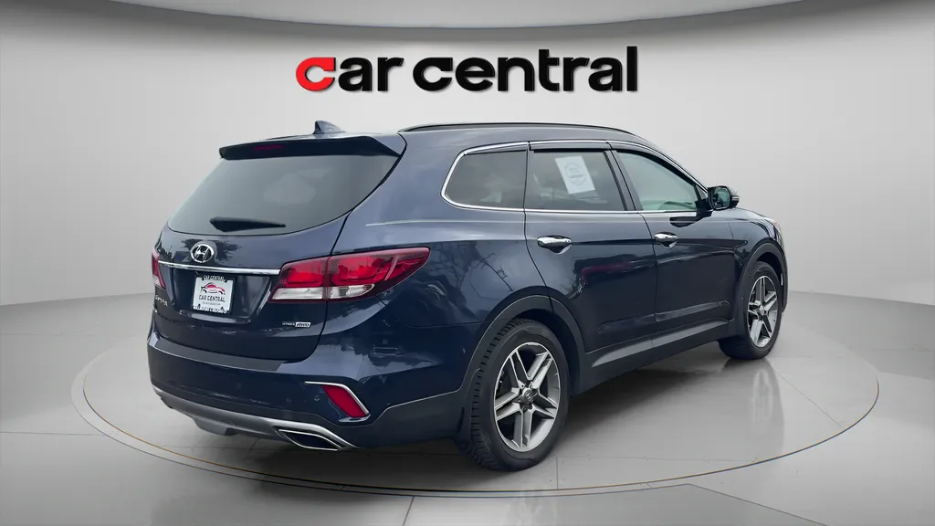 More photos of 2018 Hyundai Santa Fe SE Ultimate at Car Central Milford, CT