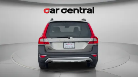 More photos of 2015 Volvo XC70 T6 at Car Central Milford, CT