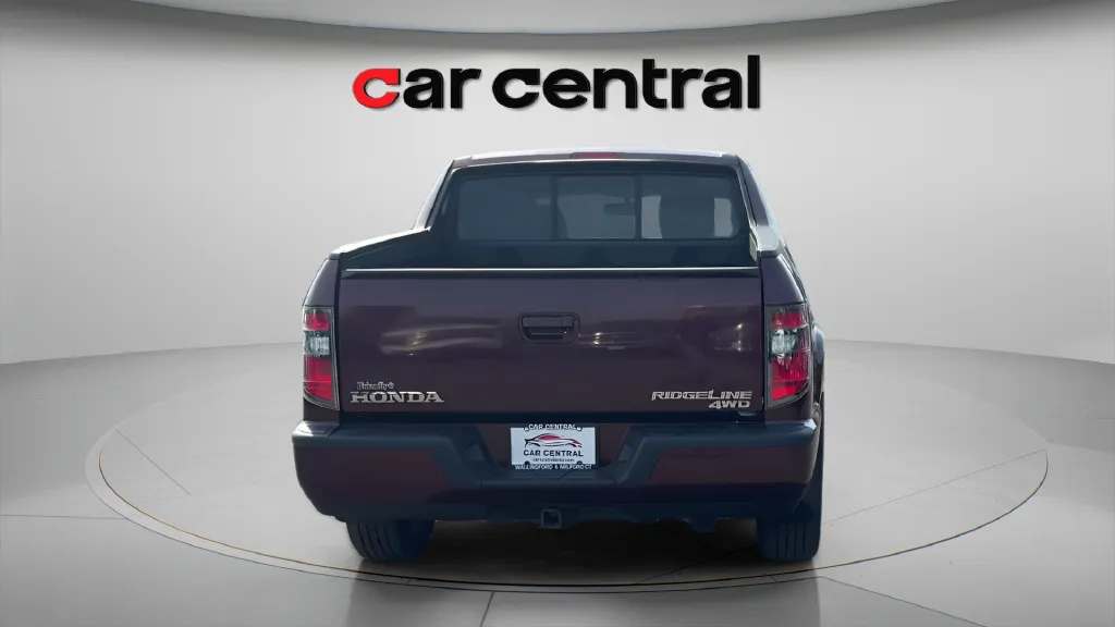 More photos of 2013 Honda Ridgeline RTL at Car Central Milford, CT