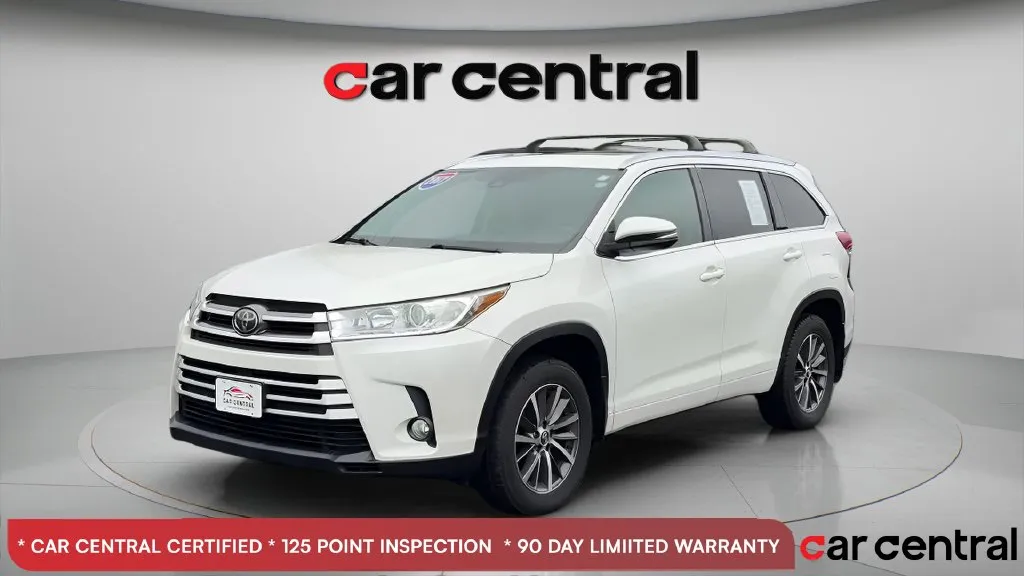 White 2017 Toyota Highlander XLE for sale in Milford, CT