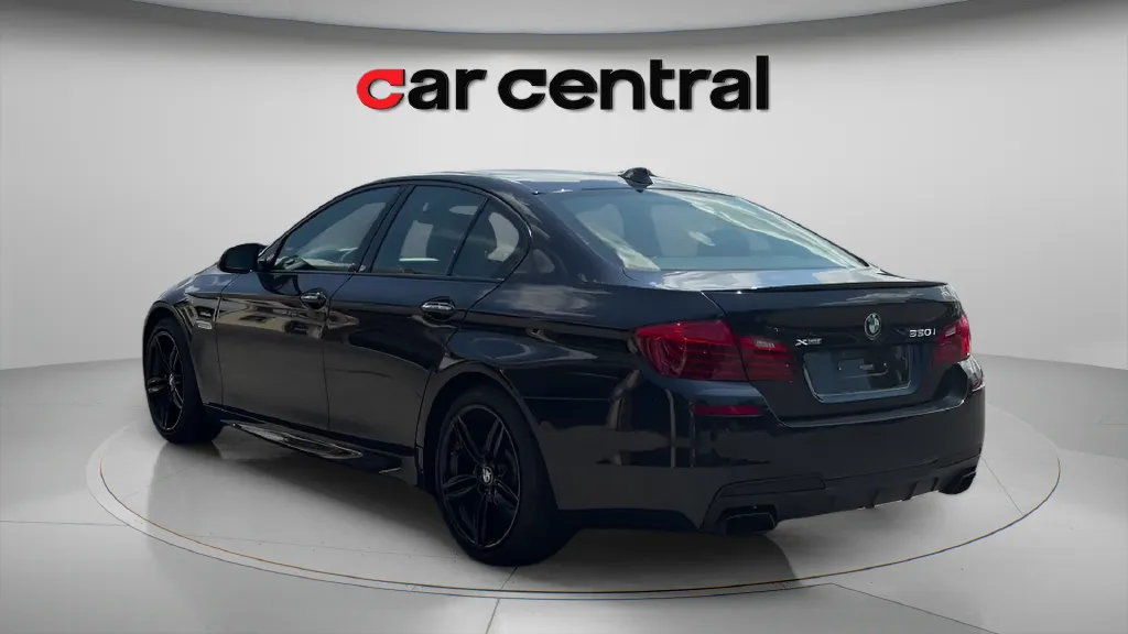 Another view of 2016 BMW 5 Series 550i xDrive for sale in Milford, CT at Car Central Milford
