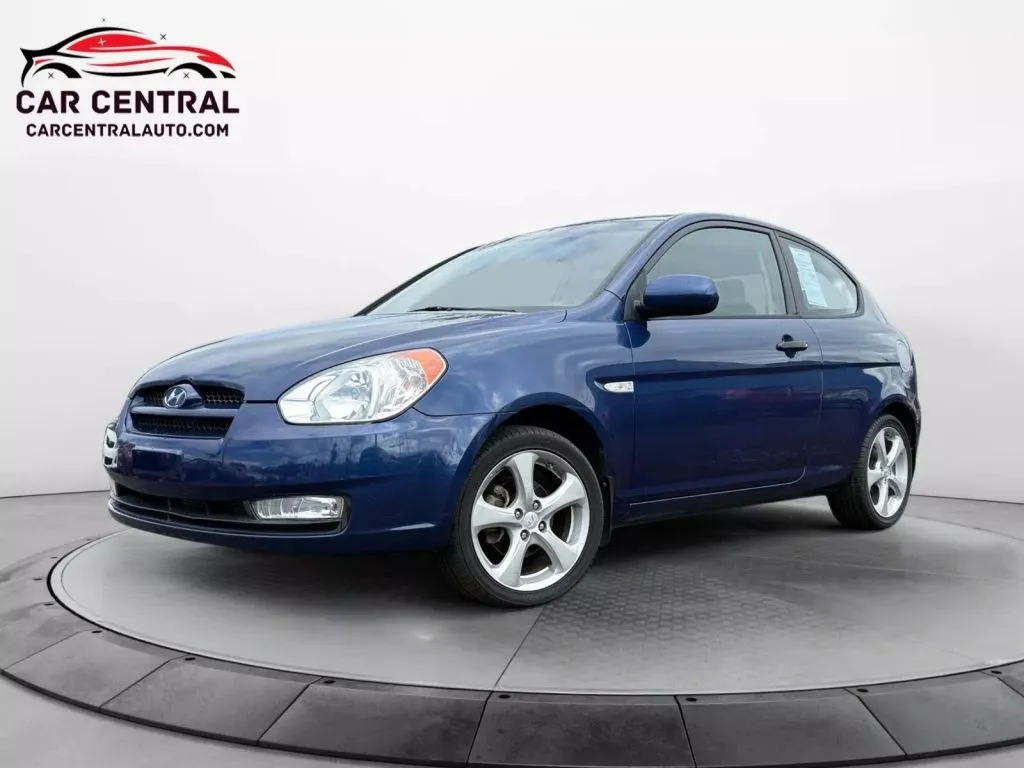 2011 Hyundai Accent SE Hatchback 2D for sale in Milford, CT