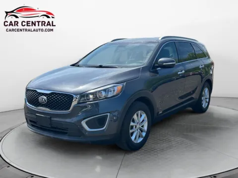 Gray 2017 Kia Sorento LX for sale in Milford, CT