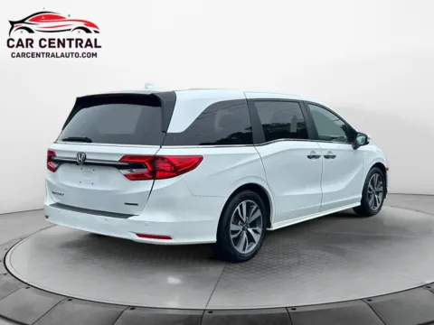 More photos of 2022 Honda Odyssey Touring at Car Central Milford, CT