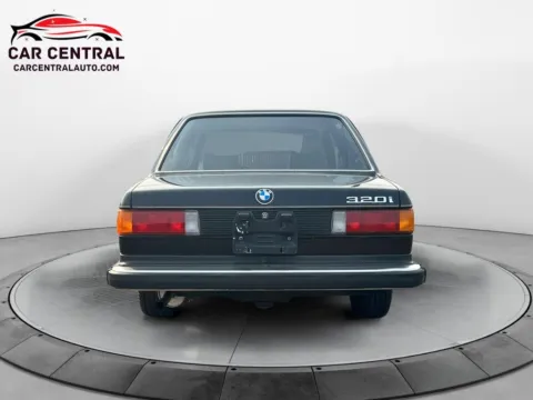 More photos of 1981 BMW 3 Series 320i at Car Central Milford, CT