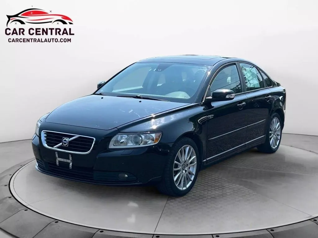 Black 2010 Volvo S40 2.4i Sedan 4D for sale in Milford, CT