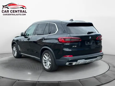 Another view of 2019 BMW X5 xDrive40i for sale in Milford, CT at Car Central Milford