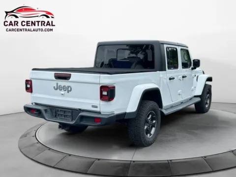 More photos of 2020 Jeep Gladiator Overland Pickup 4D 5 ft at Car Central Milford, CT