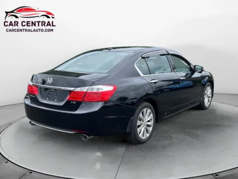 More photos of 2015 Honda Accord EX-L Sedan 4D at Car Central Milford, CT