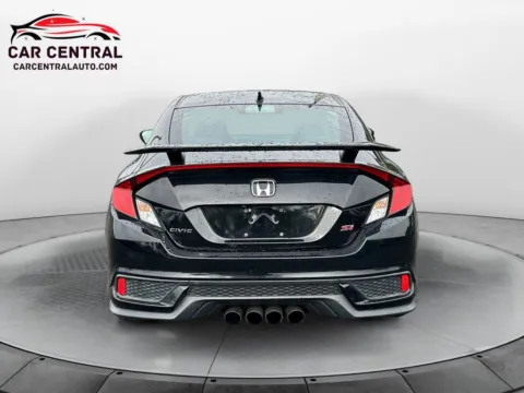 More photos of 2018 Honda Civic Si at Car Central Milford, CT