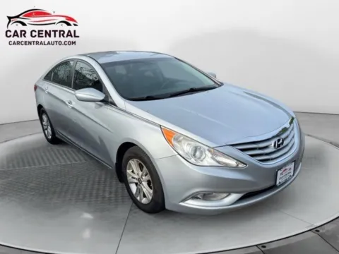 More photos of 2013 Hyundai Sonata GLS at Car Central Milford, CT