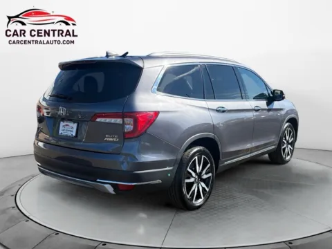 More photos of 2022 Honda Pilot Elite at Car Central Milford, CT