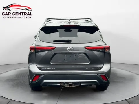 More photos of 2021 Toyota Highlander Limited at Car Central Milford, CT