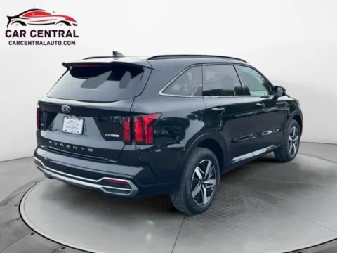 More photos of 2021 Kia Sorento EX at Car Central Milford, CT