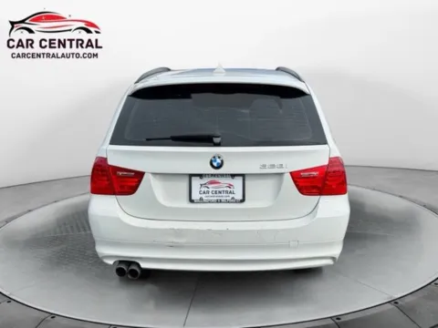 More photos of 2011 BMW 3 Series 328i xDrive at Car Central Milford, CT