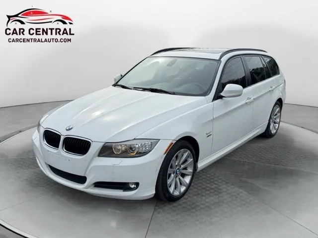 White 2011 BMW 3 Series 328i xDrive for sale in Milford, CT
