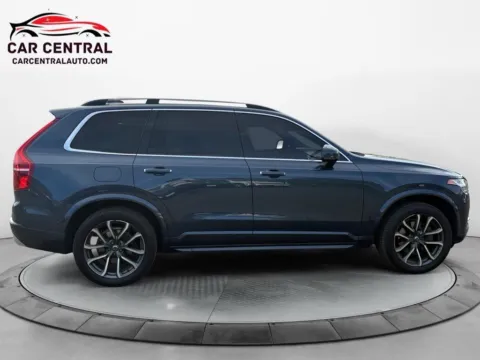 More photos of 2018 Volvo XC90 T6 Momentum at Car Central Milford, CT