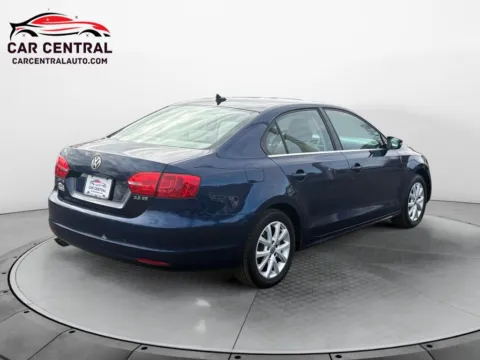 More photos of 2013 Volkswagen Jetta 2.5L SE at Car Central Milford, CT