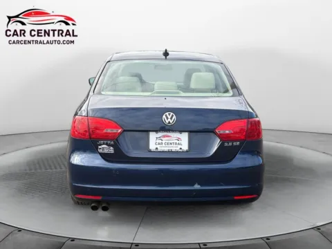 More photos of 2013 Volkswagen Jetta 2.5L SE at Car Central Milford, CT