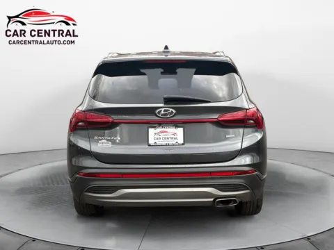 More photos of 2021 Hyundai Santa Fe SE at Car Central Milford, CT