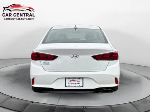 More photos of 2018 Hyundai Sonata Limited at Car Central Milford, CT