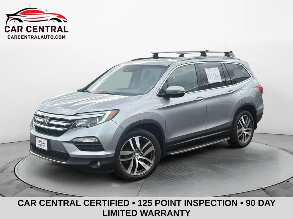 Silver 2017 Honda Pilot Touring for sale in Milford, CT