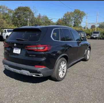 Another view of 2019 BMW X5 xDrive40i for sale in Milford, CT at Car Central Milford