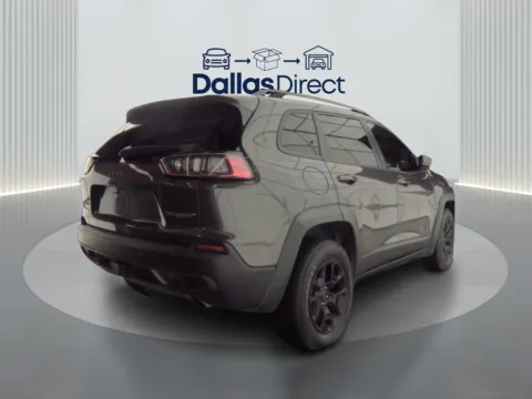 More photos of 2019 Jeep Cherokee Trailhawk at Dallas Direct Auto, TX