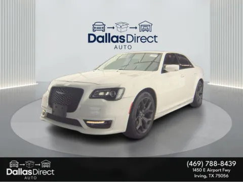 More photos of 2022 Chrysler 300 Touring L at Dallas Direct Auto, TX