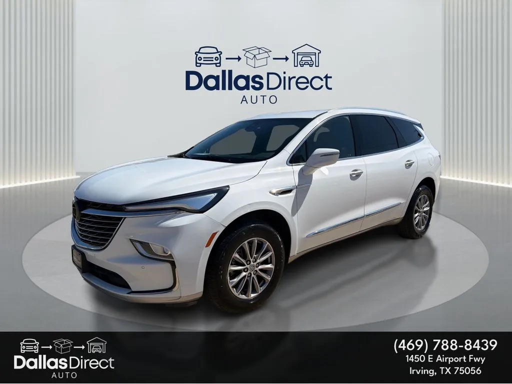2023 Buick Enclave Essence's photo