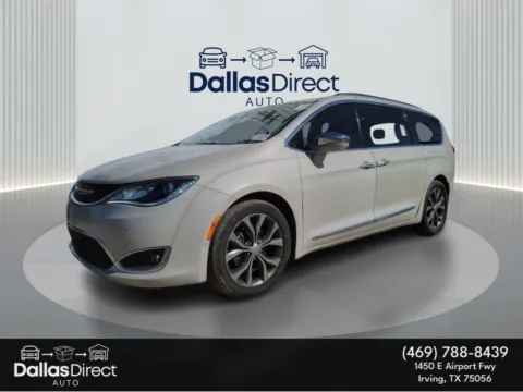 More photos of 2017 Chrysler Pacifica Limited at Dallas Direct Auto, TX
