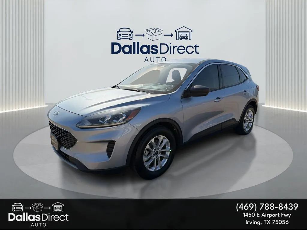2022 Ford Escape SE FWD's photo
