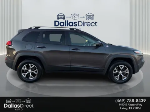 More photos of 2018 Jeep Cherokee Trailhawk at Dallas Direct Auto, TX