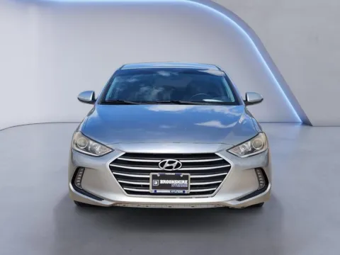 Photos of 2017 Hyundai Elantra SE for sale in Irving, TX at Dallas Direct Auto
