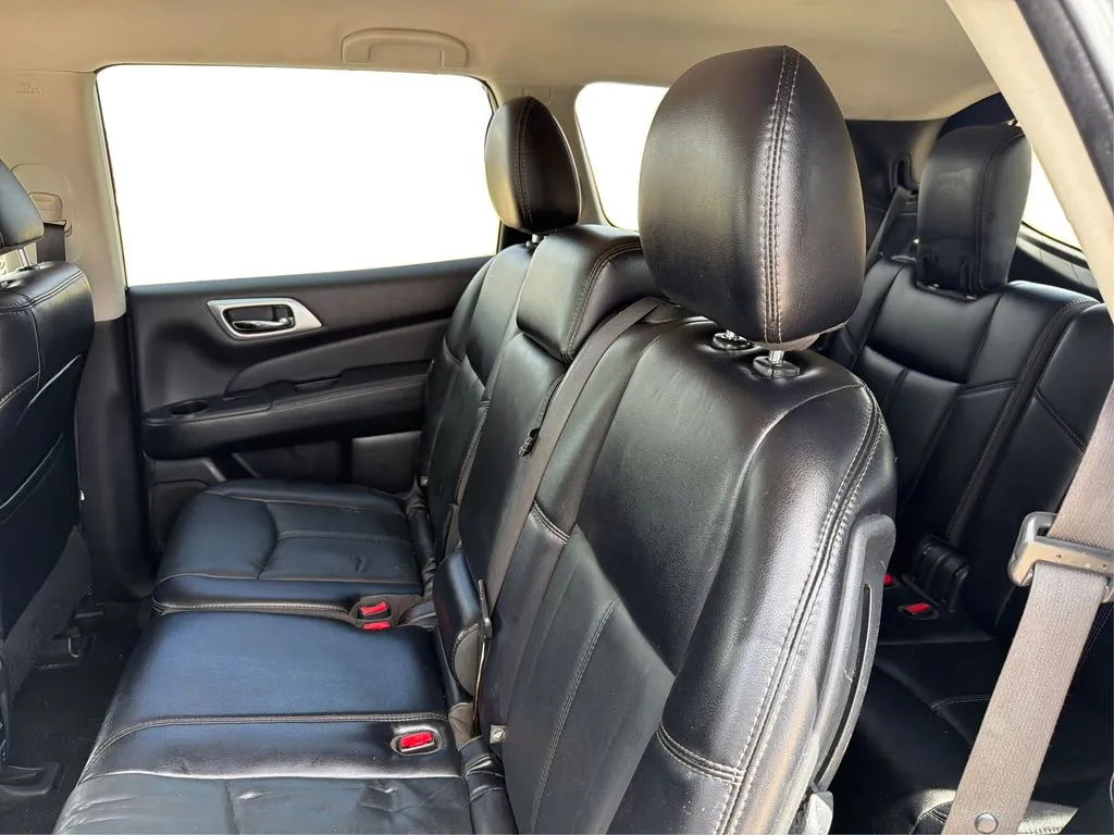 2020 Nissan Pathfinder SL - Photo 11