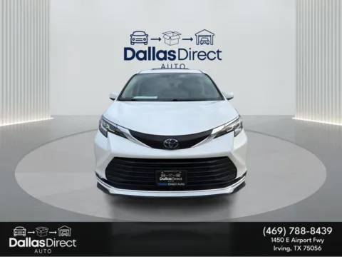 Another view of 2022 Toyota Sienna XLE for sale in Irving, TX at Dallas Direct Auto