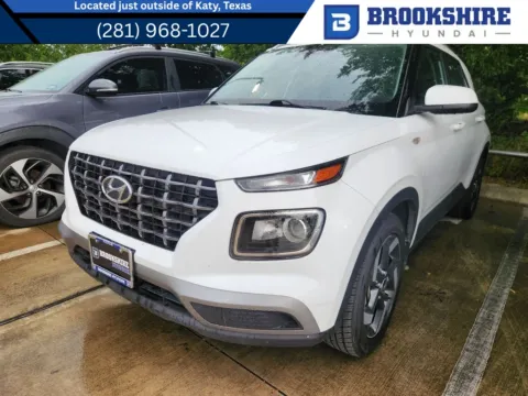 White 2024 Hyundai Venue SEL for sale in Irving, TX