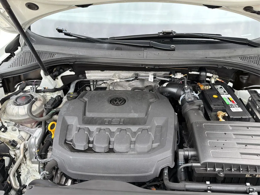 2022 Volkswagen Tiguan SE - Photo 12