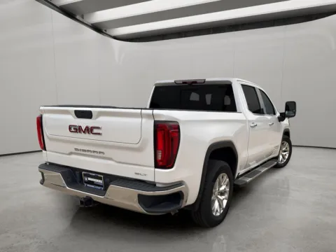 More photos of 2021 GMC Sierra SLT at Dallas Direct Auto, TX