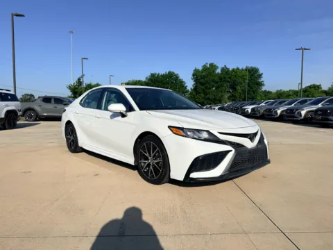 Another view of 2022 Toyota Camry SE for sale in Irving, TX at Dallas Direct Auto