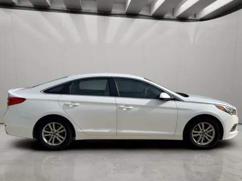 More photos of 2017 Hyundai Sonata 2.4L at Dallas Direct Auto, TX