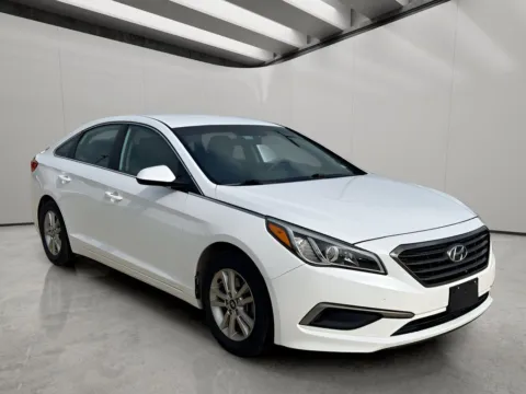 More photos of 2017 Hyundai Sonata 2.4L at Dallas Direct Auto, TX