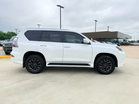 More photos of 2020 Lexus GX 460 Premium at Dallas Direct Auto, TX