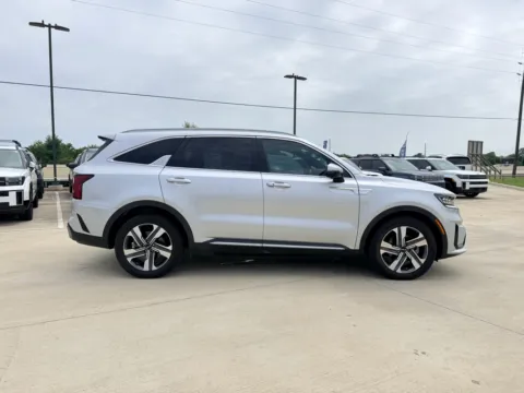 More photos of 2023 Kia Sorento Hybrid SX Prestige at Dallas Direct Auto, TX