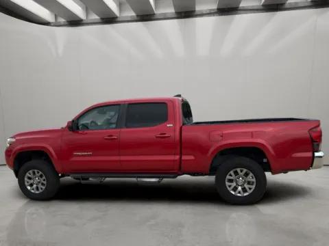 Photos of 2019 Toyota Tacoma SR5 for sale in Irving, TX at Dallas Direct Auto