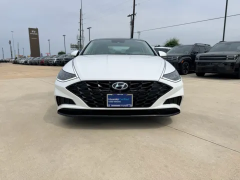 Photos of 2022 Hyundai Sonata Limited for sale in Irving, TX at Dallas Direct Auto